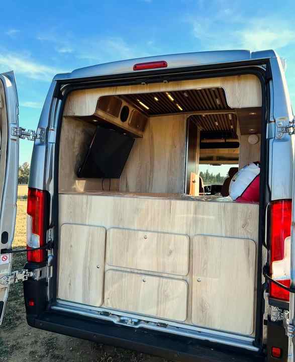 Instock Trending Caravan Camper Trailer Fairly Used Motorhomes for Sale at Cheap Prices in USA Europe