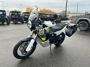 Ventes incroyables 2025 Husqvarnas Norden 901 Expeditions Nouvelles motos - Product Image 6