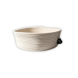 Cama Ecológica Hecha a Mano para Mascotas, Moderna, Tamaño XL y Mediano, con Diseño de Animales, Cueva de Cuero Extraíble para Perros y Gatos - Product Image 1