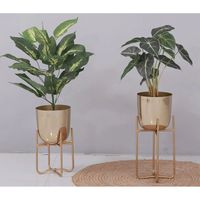 Set Pot Meena Logam Mewah Modern dengan Dudukan, Pot Bunga Besi Berlapis Bubuk untuk Penggunaan Sehari-hari di Ruang Makan dan Ruang Tamu
