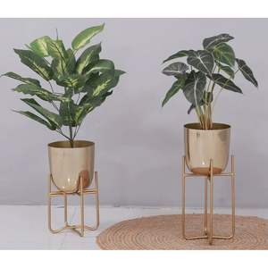 Ensemble de pots Meena en métal de luxe moderne avec support, bac à fleurs en fer thermolaqué pour la salle à manger et le salon, usage quotidien - Product Image 2