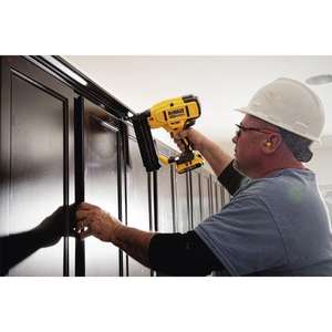 Kit de Clavadora Neumática Inalámbrica de 18GA, Categoría de Productos de Clavadoras Neumáticas - Product Image 1