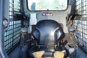 Minicargadora usada 2021 BOBCAAT S62 EPA CE ISO CERTIFICADA con motor diésel con control totalmente hidráulico - Product Image 6