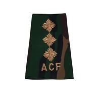 Ceci est une épaulette pour (ACF) Warrant Office Class 1 (WO1) Sargent-Major de Régiment (RSM) grade épaulette coulissante