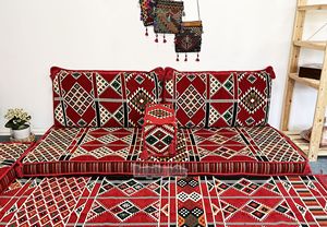 Ensemble de coussins de sol d'angle Nomad Oriental avec garnissage en mousse de densité 22 / Rouge - Product Image 2