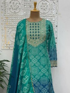 Bandhni Pattern Eid & Ramzan Month Special Readymade Pakistanais Sharara Suit Dupatta Set à bas prix - Product Image 5