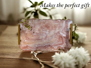 Plateau de service époxy beige fait à la main avec poignées décoratives Cadeau de mariage et de pendaison de crémaillère écologique - Product Image 3