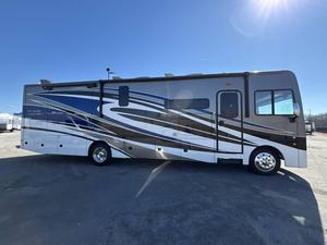 Camping-car de vacances d'occasion 2023 Holiday Rambler Classe A, intérieur spacieux, 4-8 passagers, véhicule Euro 5 à vendre - Product Image 3