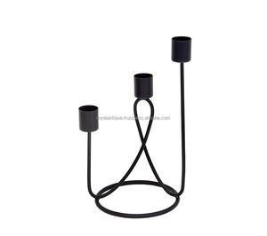 Candelabro Moderno de Metal Negro de 3 Brazos para Decoración del Hogar - Product Image 2