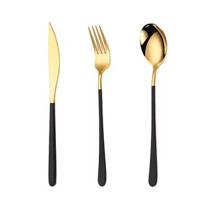 Juego de 5 cubiertos de acero inoxidable, cuchara, tenedor, cuchillo, mesa de cocina perfecta, Apto para lavavajillas, mango negro Chapado en Color dorado - Product Image 2