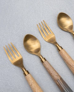Ensemble de couverts en bois naturel avec finition dorée pour une salle à manger élégante, des repas en famille et un style de table, fabriqué à la main en Inde - Product Image 6