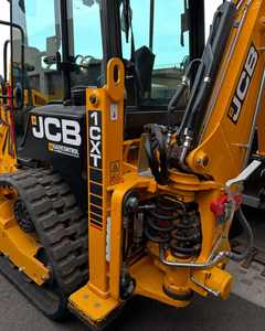 Chargeuse-pelleteuse compacte JCB 1CXT |   Chargeuse-pelleteuse compacte JCB 1CXT avec chenilles en caoutchouc |   Chargeuse-pelleteuse sur chenilles JCB 1CXT à vendre - Product Image 5