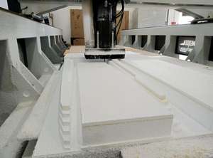 Yelbegen 2060 Modelado de moldes 3 ejes CNC Router ATC Máquina de alta precisión Rigidez Turquía Fabricante Fresado Tallado Grabado - Product Image 2