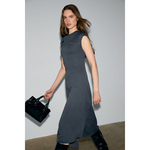 GRIMELANGE SOLIENNE Robe asymétrique à épaules dénudées et manches courtes pour femme, avec détail de jupe cintrée à la taille - Product Image 1