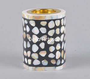 Cylindre en mosaïque noire Brûleur Bakhoor Incrustation de nacre - Product Image 1