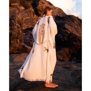 Kimono long pour femmes, confortable et décontracté, avec une longueur élégante et un mouvement gracieux pour la mode de tous les jours - Product Image 3