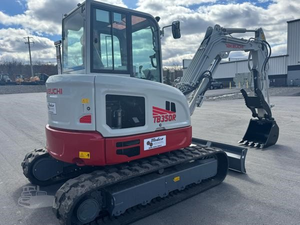 LIVRAISON GRATUITE TAKEUCHI TB350R TB230 TB235-2 TB225-2 TB260 MINI-EXCAVATRICE À CHENILLES MOTEUR DIESEL 24,4 CV CABINE FERMÉE EPA CE - Product Image 3