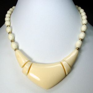 Geometric Resin Pendant Necklace for Wholesale - Product Image 2