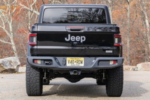 G-ladi-ator O-verl-and 4x4 2022 Usado en Buen Estado - Product Image 2