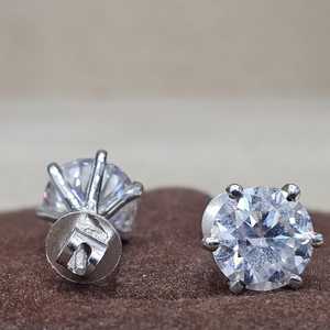 Boucles d'oreilles minimalistes en argent sterling 925 avec pierre précieuse moissanite de couleur VVSD originale, bijoux pour femmes, fabrication artisanale - Product Image 2