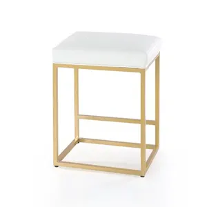 Otomana cuadrada de terciopelo blanco con base dorada, mueble de sala de estar personalizado, mueble de sala de estar moderno. - Product Image 1