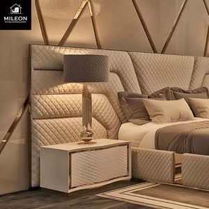 Новая современная дизайнерская двуспальная кровать класса люкс из мягкой кожи для отелей/вилл с увеличенным каркасом - Product Image 5