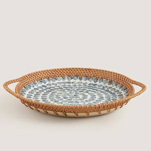 Plateau décoratif ovale fait à la main en rotin et incrustation de vadrouille pour le style de table à manger et l'affichage de desserts - Product Image 1