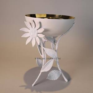 Brûleur d'encens de parfum de maison en acier en métal poli or simple meilleure vente brûleur de Oud de table en métal de forme ronde à vendre - Product Image 2