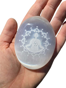Selenite-piedra de Palma grabada con om Buda, piedra preciosa curativa, Guijarro, Palma tallada, cuarzo, ágata, cristal, Palma - Product Image 5