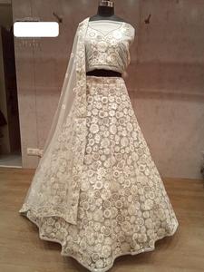 Robe élégante en georgette brodée pour femme, parfaite pour les fêtes traditionnelles, les réceptions et les célébrations festives - Product Image 3