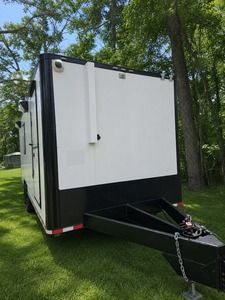 Solution clé en main 2021 Southern Dimensions 8.5' x 24' pour la distribution mobile de nourriture et de boissons froides - Product Image 1