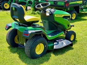 Tracteur de pelouse John For Deere S240 42 Deck d'occasion pas cher Tracteur de jardin à vendre - Product Image 3