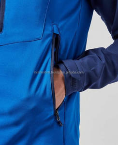 Veste Softshell sur mesure en gros pour hommes, fournisseur de vestes de randonnée imperméables coupe-vent pour activités de plein air - Product Image 4