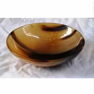 Plato Ovalado Clásico de Cuerno de Búfalo Pulido Natural Hecho a Mano para Ensaladas y Fiestas, 0.4 kg por Crescent Crafts - Product Image 2