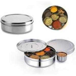 El diseño compacto de una caja de especias metálica de tendencia industrial ayuda a ahorrar espacio valioso en la encimera y en los estantes. - Product Image 6