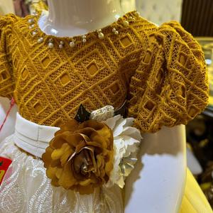 Nueva colección Vestido de fiesta de satén para niños con diadema Diseño elegante para la temporada de primavera Traje de fiesta para niños - Product Image 3