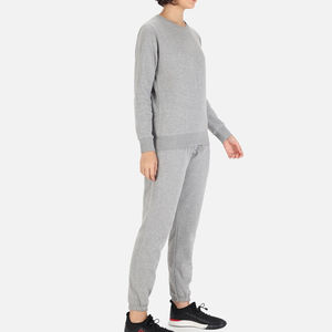 Conjunto Deportivo de Invierno Personalizado al por Mayor para Mujer, 100% Algodón de Felpa de Secado Rápido - Product Image 2