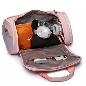 Sacs de sport en cuir véritable de meilleur matériau, personnalisés avec votre propre conception et marque privée pour une utilisation en extérieur Sacs de sport en cuir - Product Image 6