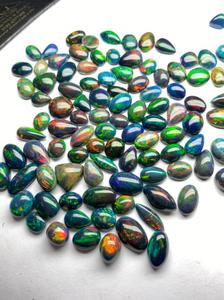 Piedras preciosas de ópalo de Fuego Negro Etíope de la mayor calidad para Anillos y joyas de tamaño lejano 5-15 quilates piedras preciosas de ópalo de gran tamaño a la venta - Product Image 4