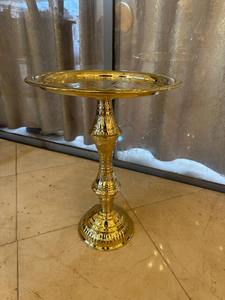 Mesa auxiliar de latón minimalista para salas de estar modernas disponible a un precio asequible de la India - Product Image 3