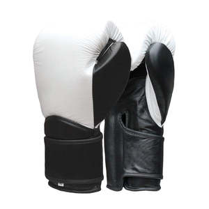 Gants de boxe modèle 2026 en cuir véritable, dernier style, design et logo personnalisés, gants de kickboxing, équipement de combat, sangle de poignet CP-BG-41 - Product Image 2