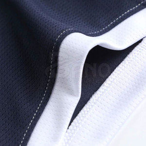 Uniformes de baloncesto personalizados de alta calidad Opciones de talla grande transpirable con logotipo disponible en conjuntos - Product Image 5