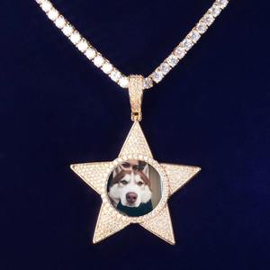 Nouveauté Collier pendentif en moissanite certifiée VVS serti de diamants avec argent 925 plaqué or Conception personnalisée de photo à bas prix - Product Image 2