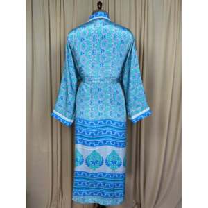 Vestido de Playa Boho Chic Vintage para Mujer, Hecho con Sari de Seda Reciclada, para Usar en Resorts, Casa o como Traje de Baño - Product Image 3