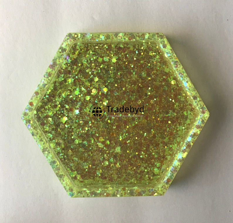 มีให้เลือกหลายสี