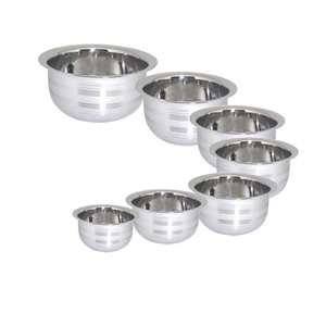 Buffet de stockage des aliments haute capacité Pot de service serveur de nourriture chaude gravé à la main Designer ustensiles de cuisine Pot de service - Product Image 1