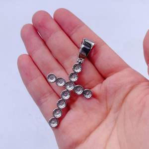 Colgante de Cruz de moissanita con cadena de tenis-Joyería hip hop unisex - Product Image 2