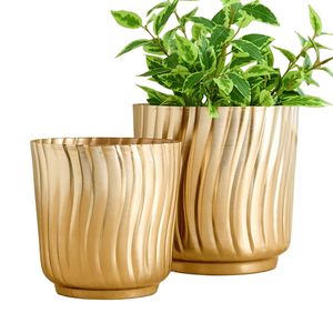 กระถางโลหะทรงเกลียวสีทองพร้อมกระถางตกแต่งระดับพรีเมียมสำหรับตกแต่งบ้านและสำนักงานที่ทันสมัย - Product Image 4