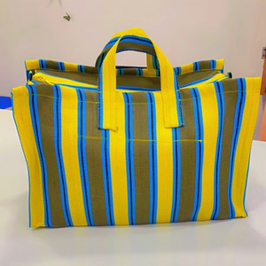 กระเป๋าช้อปปิ้งทำจากไนลอนเป็นมิตรกับสิ่งแวดล้อมกระเป๋าชายหาดรีไซเคิลผ้าทอแบบมีซิปกระเป๋าชายหาดทำจากผ้าทอลายโลโก้อินเดียสำหรับเดินทาง - Product Image 1