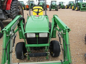 รถแทรกเตอร์มือสอง John Deere 2210 ราคาประหยัด - สภาพดี พร้อมใช้งาน ชั่วโมงการทำงานต่ำ - Product Image 6